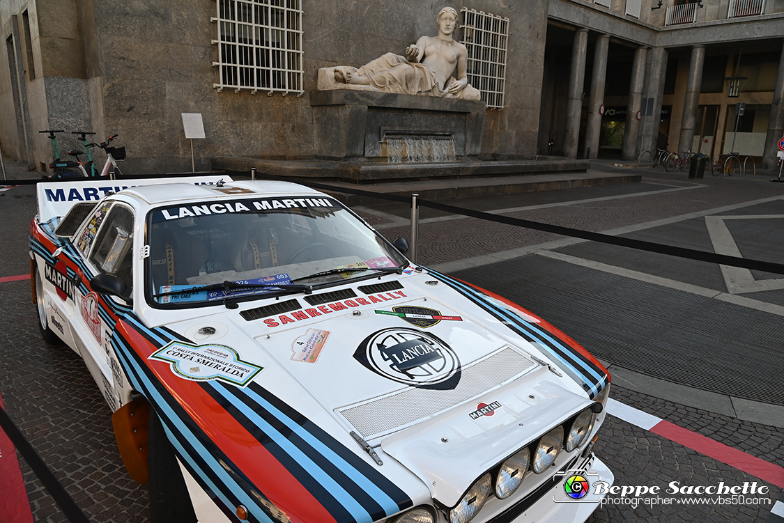 VBS_3781 - Autolook Week - Le auto in Piazza San Carlo.jpg